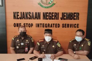 Kejari Jember Limpahkan Berkas Perkara Korupsi Pasar Manggisan Jember ke Pengadilan Negeri Surabaya - JPNN.com Jatim