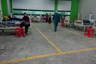 Lahan Parkir RSI Siti Hajar Sidoarjo Jadi Ruang IGD Darurat Pasien Covid-19 - JPNN.com Jatim