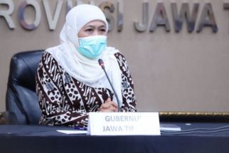Khofifah Bilang Penurunan Kasus COVID-19 di Jatim Berkat Perpanjangan PPKM - JPNN.com Jatim