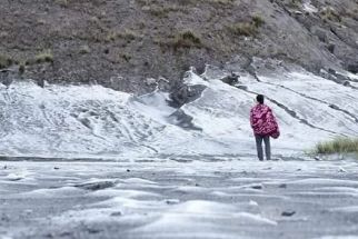 TNBTS Tutup Akses Wisata Kaldera Tengger Gunung Bromo Selama Wulan Kapitu - JPNN.com Jatim