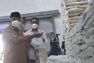 Bantuan Beras 10 Kg per Keluarga Mulai Disebar di Malang - JPNN.com Jatim