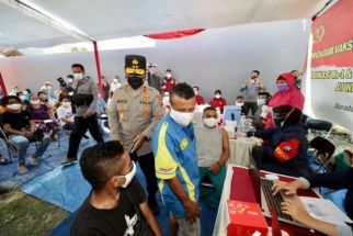 Warga Papua di Surabaya Mulai Vaksinasi, Kapolda: Kami Siapkan Berapapun Dosis yang Diminta - JPNN.com Jatim