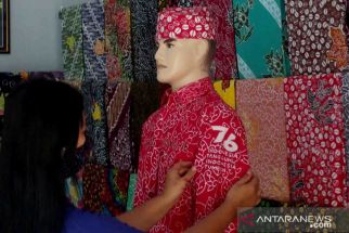Rayakan HUT RI Ke-76, Batik dari Jember ini Cocok Dikenakan Besok - JPNN.com Jatim