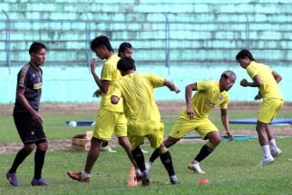 Persiapan Lawan Persija, Arema FC Gelar Latihan Tertutup - JPNN.com Jatim