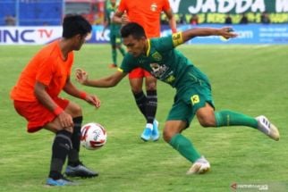 Jelang Kontra Borneo FC, Rachmat Irianto Diamanati Ban Kapten Persebaya - JPNN.com Jatim