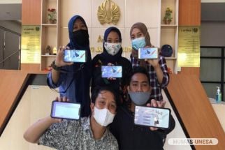 Wariskan Batik Nusantara, Mahasiswa Unesa Rancang Aplikasi E-Batik, Keren! - JPNN.com Jatim