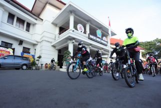 Polemik Rombongan Bersepeda Wali Kota Malang, Sempat Disetop Petugas - JPNN.com Jatim