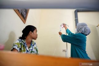 Makan Nasi Katering, Guru dan Murid SMKN di Tulungagung Keracunan - JPNN.com Jatim