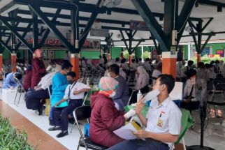72.003 pelajar SMP Surabaya Jalani Tes Antigen, Dispendik: Positif Belum Tentu Klaster - JPNN.com Jatim