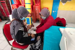 Cegah Pneumonia pada Bayi, Dinkes Gresik Jalankan Imunisasi PCV - JPNN.com Jatim