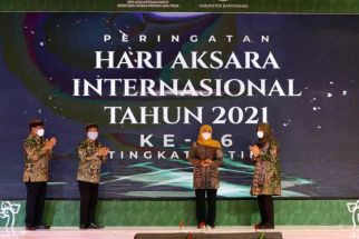 Hari Aksara Internasional 2021, Kepala Daerah se-Jatim Diingatkan Masalah Literasi Digital - JPNN.com Jatim