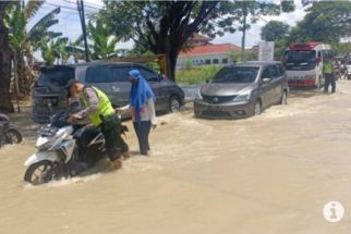 Kali Lamong Meluap Lagi, 7 Desa di Gresik Terendam Banjir - JPNN.com Jatim
