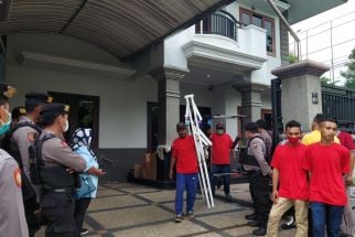 Rumah Belasan Miliar Milik Nasabah Bank di Surabaya Diekesekusi Pengadilan, Lihat - JPNN.com Jatim