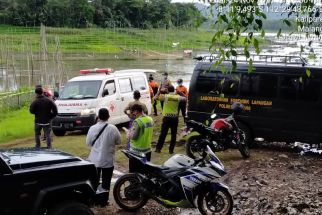 Mau Menjala Ikan, Nelayan asal Malang Malah Temukan Sesuatu Tak Terduga - JPNN.com Jatim