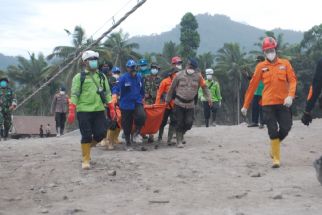 Korban Meninggal Erupsi Gunung Semeru Bertambah 22 Jiwa, Ini Identitasnya - JPNN.com Jatim