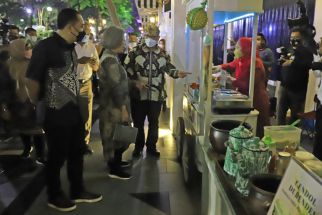 Pemkot Surabaya Terus Kembangkan Tunjungan Romansa, Pengunjung Dibuat Lebih Nyaman - JPNN.com Jatim