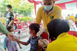 Jemput Bola, Ganjar Siapkan Lima Mobil Untuk Vaksinasi Anak Jalanan - JPNN.com Jateng