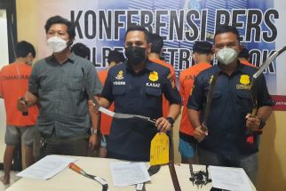 Polisi Buru Penjual Sajam Online Untuk Tawuran Pelajar Depok - JPNN.com Jabar