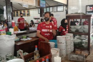 Nuansa Persis Day di Warung Soto Gading Solo Tarik Perhatian Wakil Wali Kota - JPNN.com Jateng