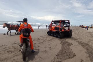 Korban Hilang di Pantai Parangtritis Belum Ditemukan, Hari Ini 3 Tim Dikerahkan - JPNN.com Jogja