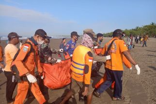 Wisatawan Tenggelam di Pantai Barat Pangandaran Ditemukan Meninggal - JPNN.com Jabar