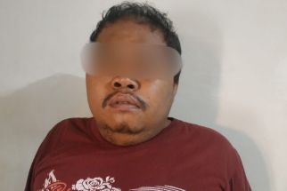 Penjual Gorengan di Jalan Undaan Surabaya Kaget dengan Orang yang Menyamar Pembeli - JPNN.com Jatim