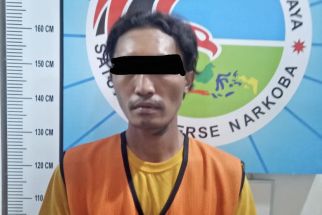 Bawa Barang Berbahaya, Tukang Becak di Jalan Kalibutuh Timur Surabaya Disergap Polisi - JPNN.com Jatim