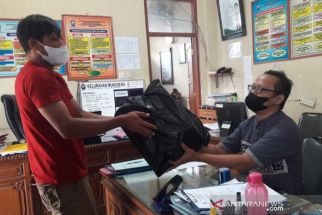 Warga Temanggung Ini Kembalikan Bantuan dari Ganjar, Sebabnya - JPNN.com Jateng