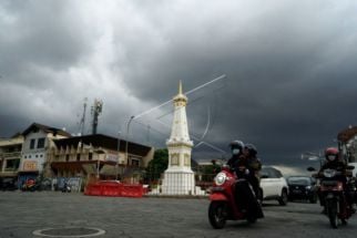 Jogja Masuk Musim Pancaroba, Waspada Hujan Es Hingga Angin Puting Beliung - JPNN.com Jogja