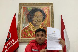 Bantu Urus NIB, PDIP Surabaya Ajak Kaum Muda Dampingi UMKM - JPNN.com Jatim