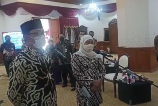 Ridwan Kamil Bertemu dengan Khofifah, Bakal Berduet di Pilpres 2024 Nanti? Begini Jawabannya - JPNN.com Jatim