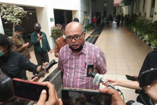 Hakim PN Surabaya dan Panitera Pengganti Ditangkap KPK di Luar Pengadilan - JPNN.com Jatim