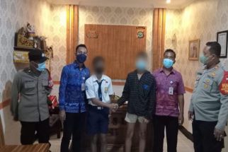 Viral Video Dua Pelajar Baku Hantam di Jalan Raya Singaraja – Amlapura, Polisi Bilang Begini, Klir - JPNN.com Bali