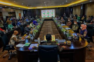 Bahas Isu Strategis, 18 Kepala Daerah Berkumpul di Jawa Timur - JPNN.com Jabar