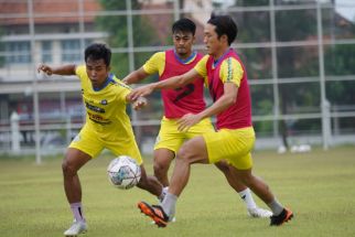 Almeida Intruksikan Seluruh Pemain Arema Serius Hadapi Persela Lamongan - JPNN.com Jatim