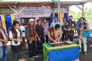 Abu Sisa PLTU untuk Bedah Rumah Warga, Jadi Solusi Kemiskinan NTT, Terima Kasih PLN! - JPNN.com Bali