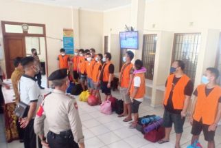 Rutan Polresta Denpasar Bali Penuh, Puluhan Tahanan dan Terpidana Huni Lapastik Bangli - JPNN.com Bali
