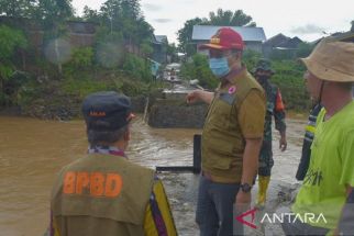 Banjir Landa Sumbawa NTB, Bang Zul Kunjungi Warga Sekaligus Silaturahmi ke Wagub Lama - JPNN.com Bali