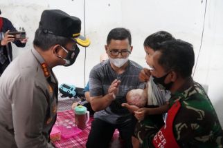 Bocah 5 Tahun di Sidoarjo Menderita Kelainan Usus Berada di Luar Tubuh - JPNN.com Jatim