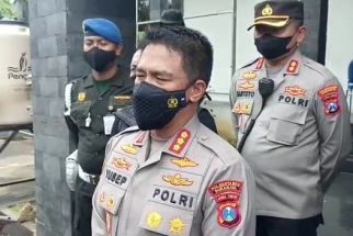 Insiden Buruh Dikeroyok Saat Demo di Kawasan Rungkut Industri, Polisi Amankan Ratusan Preman - JPNN.com Jatim