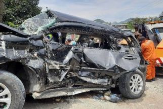 Mengerikan Detik-detik, Truk Tabrak 4 Mobil Di Purwakarta - JPNN.com Jabar