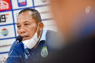 Persela di Ujung Tombak Degradasi, Masih Ada Harapan Lolos Liga 1? - JPNN.com Jatim