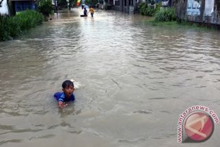 Berita Terkini Banjir dan Longsor di Blitar: Warga Harus Memutar 8 Kilometer - JPNN.com Jatim