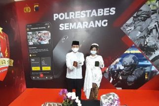 Seorang Tahanan Jalani Prosesi Pernikahan di Polrestabes Semarang, Tangis Pecah - JPNN.com Jateng