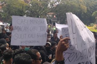 HMI Malang Kecewa Tak Ditemui DPRD: Jangan Merasa Paling Benar - JPNN.com Jatim