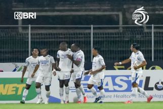 Dua Pemain Andalan Persib Ini Absen Saat Bertemu Persik Kediri - JPNN.com Lampung