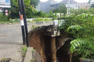 Jembatan Dieng Malang Longsor, Jalur Ditutup, Pengguna Jalan Bisa Lewat Sini - JPNN.com Jatim