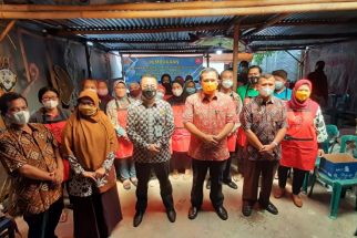 DPRD DIY dan BLKPP DIY Bikin Pelatihan Wirausaha, Bagi-Bagi Alat Masak - JPNN.com Jogja