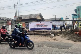 Begini Komentar Pedas Warga, Soal Penutupan Perlintasan Rawa Geni Oleh PT KAI - JPNN.com Jabar