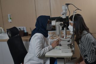 Pasien Lasik di NLC Surabaya Ini Diperiksa Puluhan Dokter Spesialis - JPNN.com Jatim